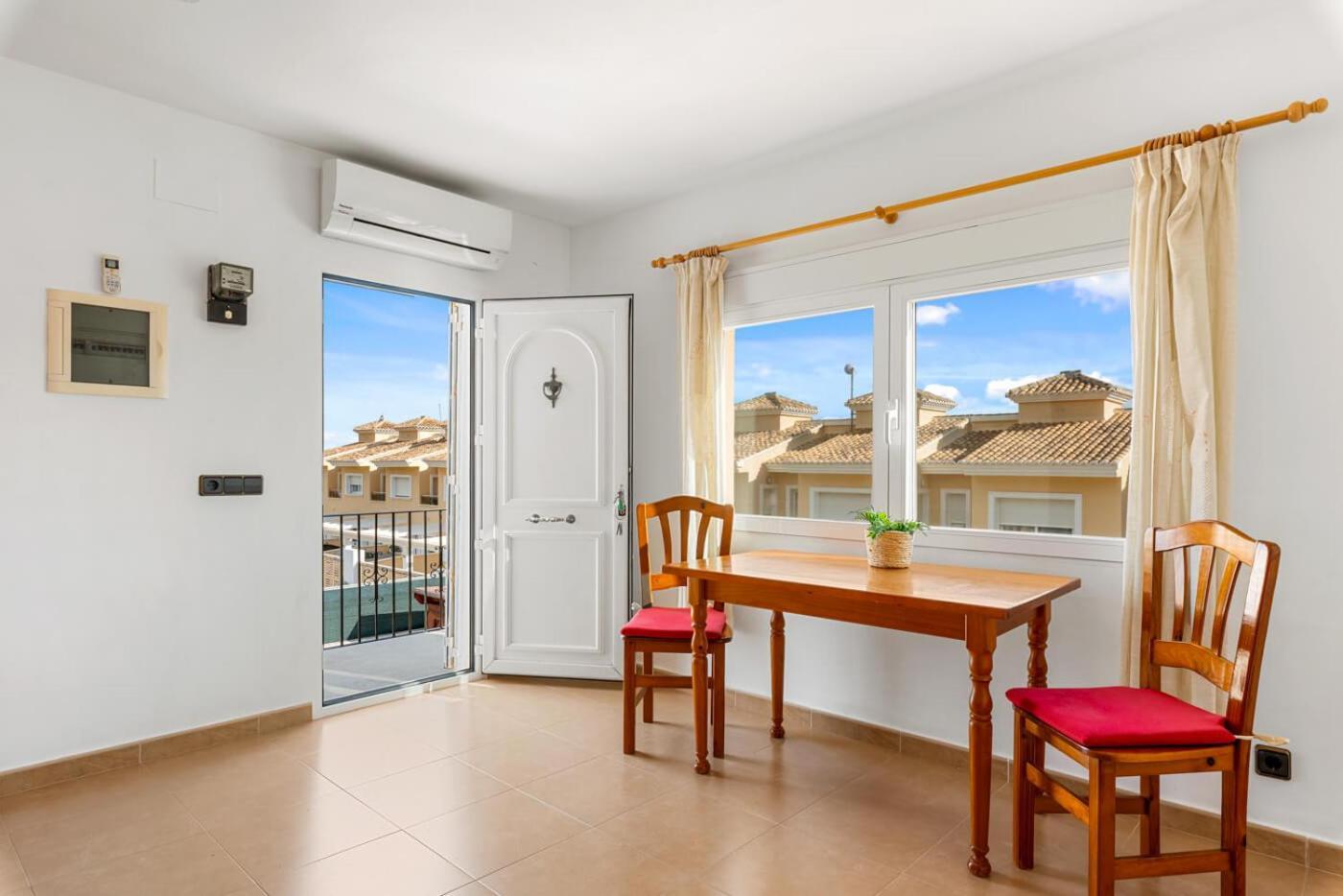 Villa Mercedes - Plusholidays Calp Exterior foto