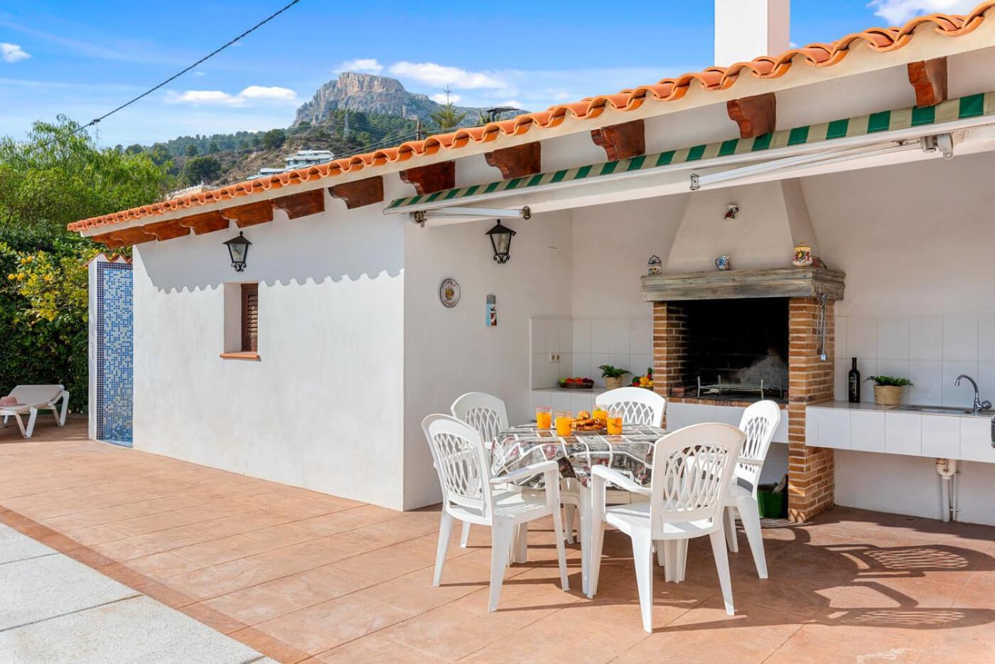 Villa Mercedes - Plusholidays Calp Exterior foto